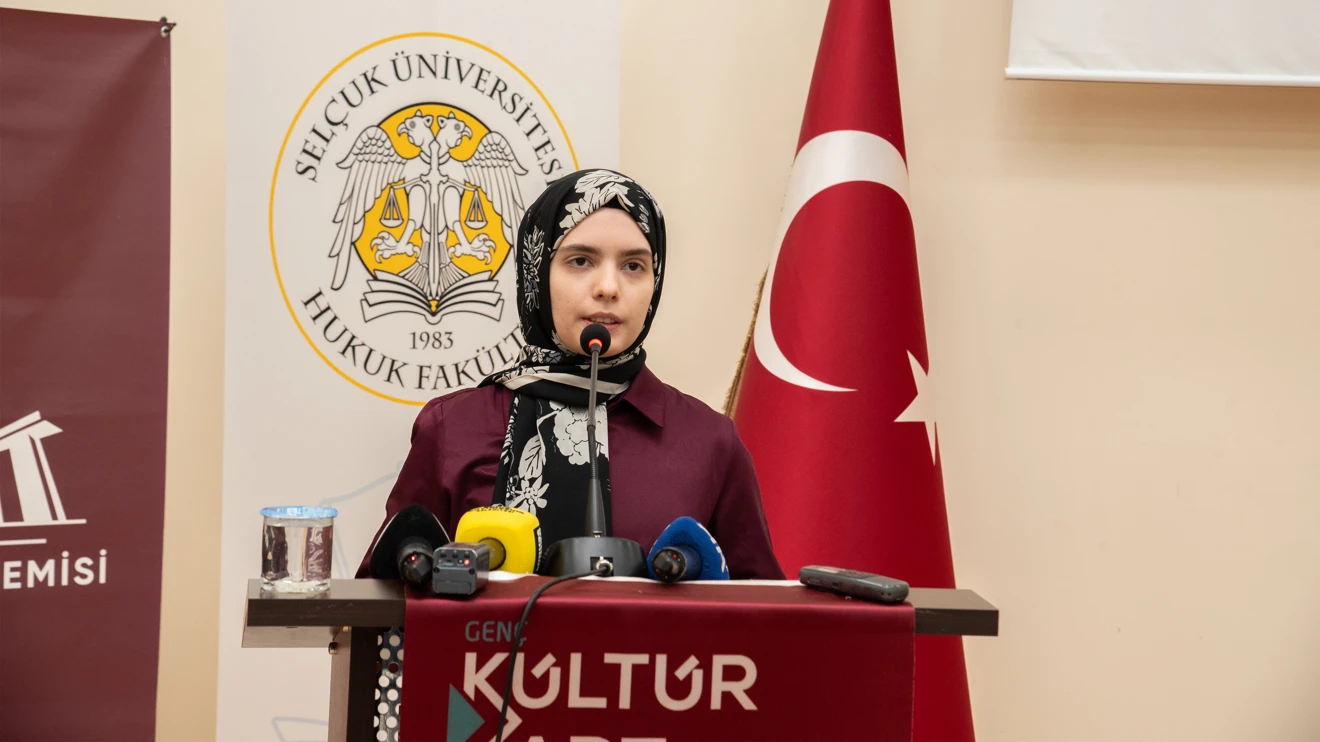 Eski TBMM Başkanı Şentop, Selçuk Üniversitesinde ‘Gazze’ temalı konferans verdi